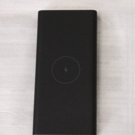 Xiaomi SALE OUT. Xiaomi 10W Wireless Power Bank 10000 | Xiaomi 10W Wireless Power Bank 10000mAh | 10000 mAh | 5 V/3 A | Black | USED, MISSING USB CABLE BHR5460GLSO