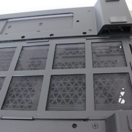 Corsair SALE OUT. Corsair 2500X Mid-Tower Dual Chamber PC Case, Black | Corsair | Dual Chamber PC Case | 2500X | Black | Mid Tower | SMALL PAINT DEFECT ON BOTTOM | Power supply included No CC-9011265-WWSO