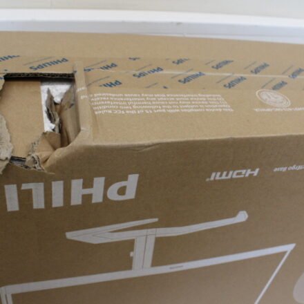 Philips SALE OUT. Philips Philips Warranty 24 month(s) | Philips | 32M1C5200W/00 | 32 " | VA | 16:9 | 240 Hz | 4 ms | 1920 x 1080 pixels | 300 cd/m² | HDMI ports quantity 2 | Warranty 24 month(s) | DAMAGED PACKAGING 32M1C5200W/00SO