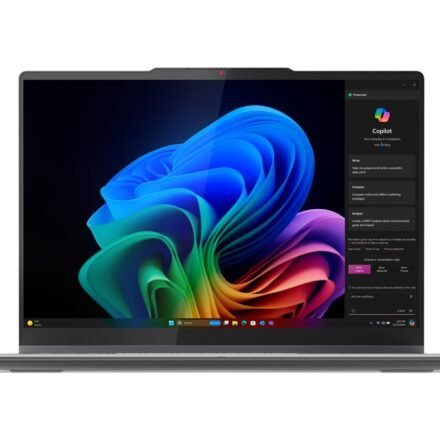 Lenovo Lenovo Yoga 7 2-in-1 14ILL10 | Luna Grey | 14 " | OLED | Touchscreen | WUXGA | 1920 x 1200 pixels | Glossy | Intel Core Ultra 5 | 226V | 16 GB | Soldered LPDDR5x | Solid-state drive capacity 512 GB | Intel Arc Graphics | Windows 11 Home | 802.11be | Bluetooth version 5.4 | Keyboard language Nordic | Keyboard backlit | Warranty 24 month(s) | Battery warranty 12 month(s) 83JQ0003MX