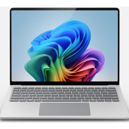 Microsoft Microsoft Surface Laptop C10 | Platinum | 13.8 " | Touchscreen | 2304 x 1536 pixels | Snapdragon X Plus | 16 GB | Solid-state drive capacity 256 GB | Qualcomm Adreno GPU | Windows 11 Home | Keyboard language English ZGJ-00009