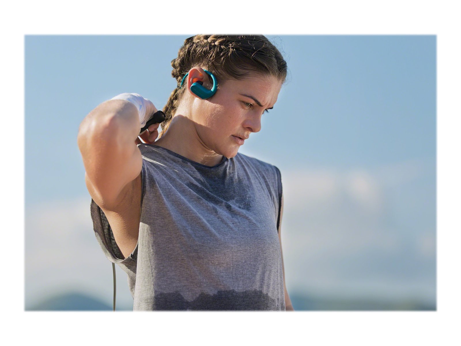 Sony Sony | Waterproof and Dustproof Walkman | NW-WS413L | Internal memory 4 GB | MP3, Linear PCM | USB connectivity NWWS413L.CEW