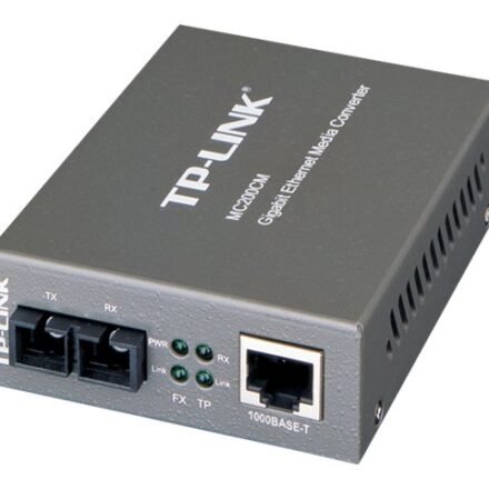 TP-LINK TP-LINK Gigabit Multi-Mode Media Converter | MC200CM | 1x 1000M SC/UPC port | 1x 1000M RJ45 port (Auto MDI/MDIX) MC200CM