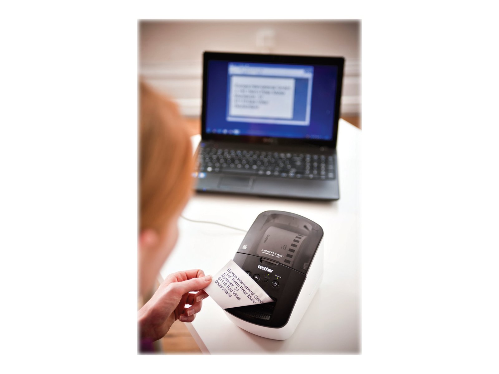 Brother Brother QL-700 | Thermal | Label Printer | Black/White QL700RF1