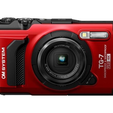 Olympus Olympus | Digital Camera | TG-7 | 12 MP | ISO sensitivity (max) 12800 | Display diagonal 3.0 " | Video recording | Wi-Fi | TTL iESP auto focus with contrast detection | 1/2.33'' CMOS | Red V110030RU000