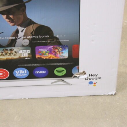 Sharp SALE OUT. Sharp 55GP6260E | 55" (139cm) | Smart TV | Google TV | 4K UHD QLED | DAMAGED PACKAGING, USED AS DEMO, MOUNTING MARK | Sharp 55GP6260E | 55" (139cm) | Smart TV | Google TV | 4K UHD QLED | DAMAGED PACKAGING, MARKS ON LEGS 55GP6260ESO