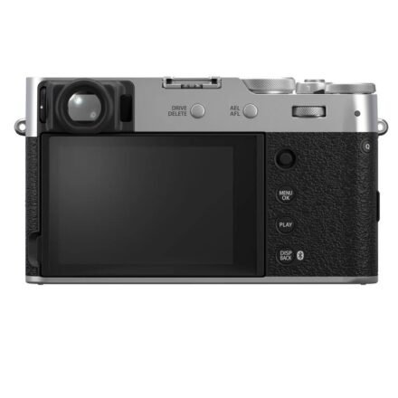 Fujifilm Fujifilm | Digital Camera | X100VI | Compact camera | 40.2 MP | ISO sensitivity (max) 512000 | Display diagonal 3 " | Wi-Fi | X-Trans CMOS 5 | Silver 4547410528282